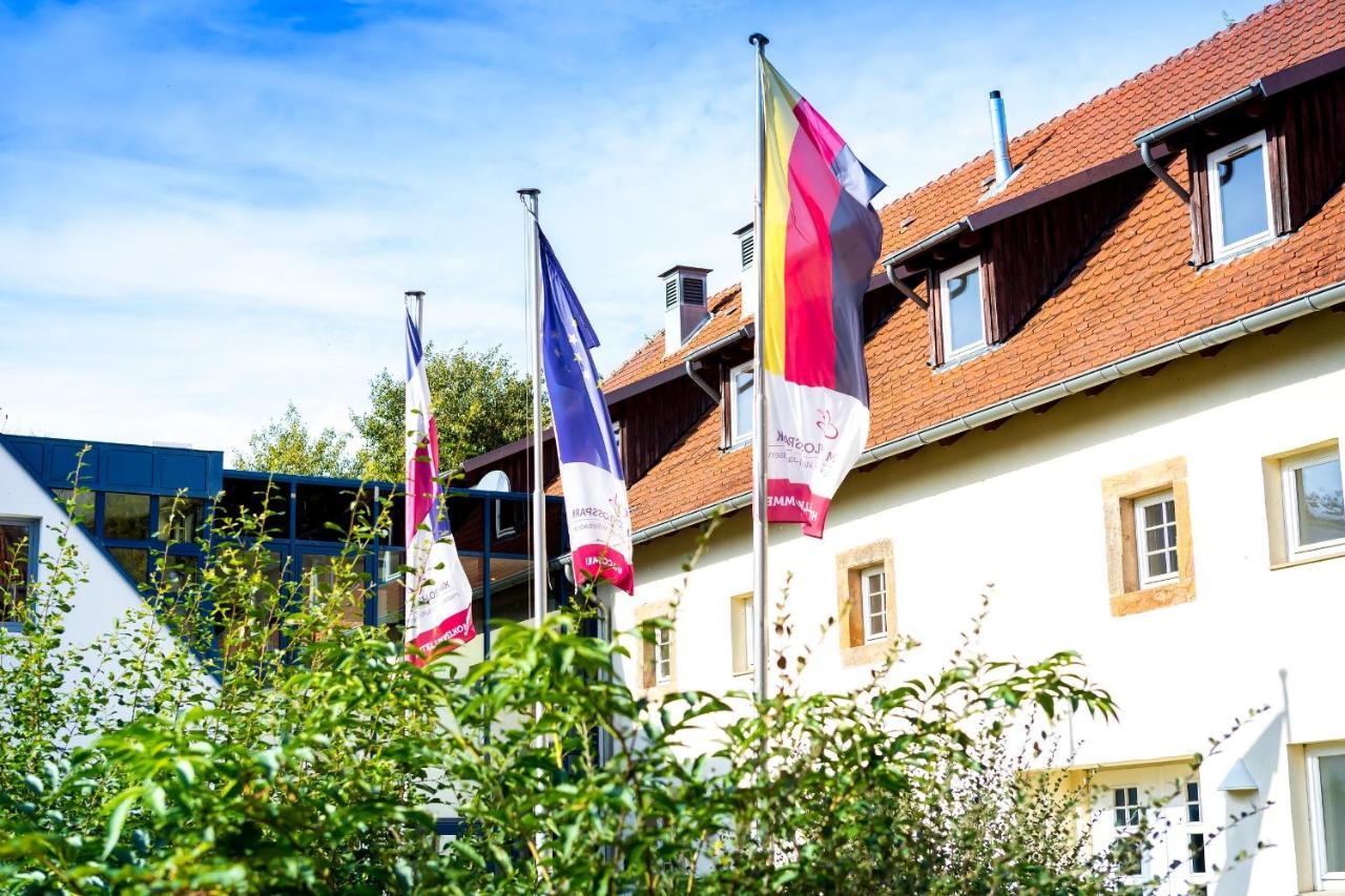 Wohlfuehlhotel Im Schlosspark - Self Checkin Willebadessen Exteriör bild