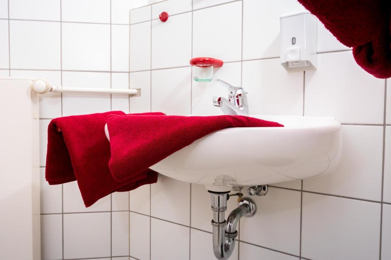 Wohlfuehlhotel Im Schlosspark - Self Checkin Willebadessen Exteriör bild